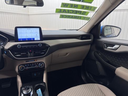 Used 2020 Ford Escape SE FWD image 16
