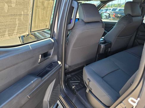 Used 2024 Toyota Tacoma SR5 AWD/4WD image 17