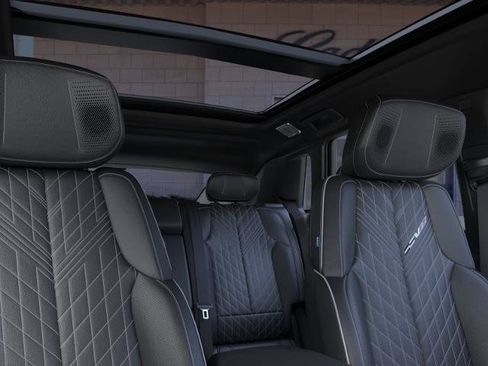 New 2026 Cadillac Lyriq V AWD/4WD image 24