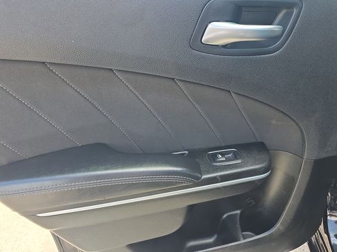 Used 2023 Dodge Charger SXT RWD image 13