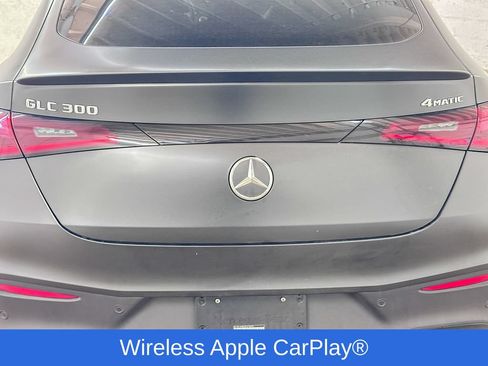 Used 2025 Mercedes-Benz GLC 300 4MATIC image 10