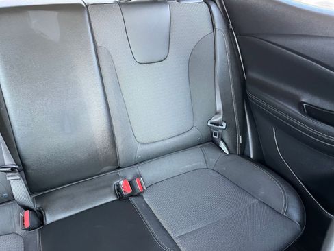 Used 2025 Buick Encore GX Preferred FWD image 35