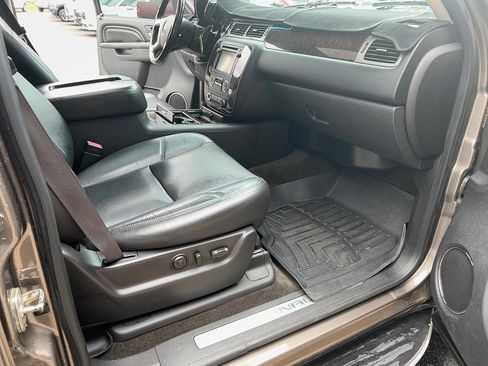 Used 2013 GMC Yukon Denali image 44