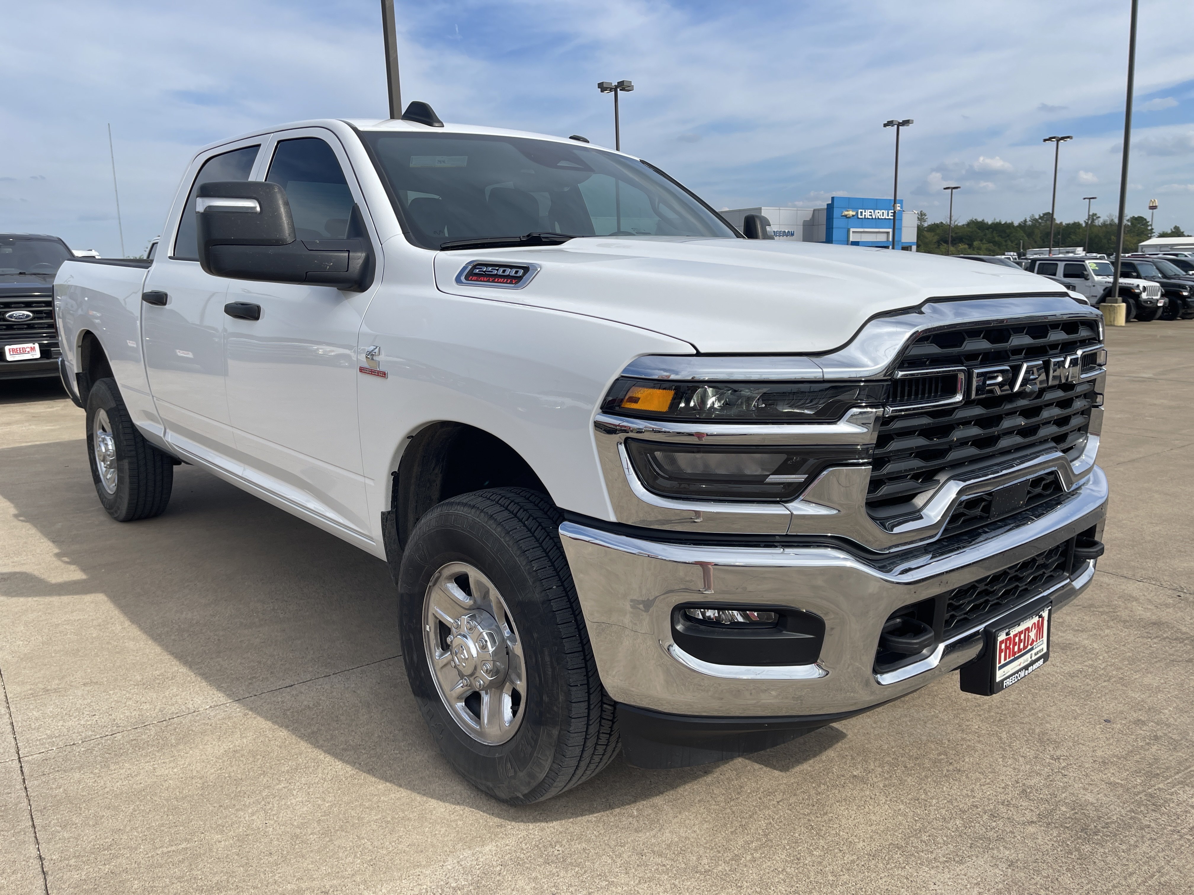 Used 2026 RAM 2500 Tradesman w/ Chrome Appearance Group AWD/4WD image 2