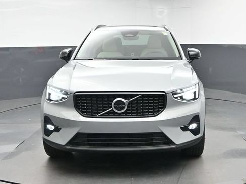 New 2026 Volvo XC40 B5 Plus w/ Protection Package Premier AWD/4WD image 3