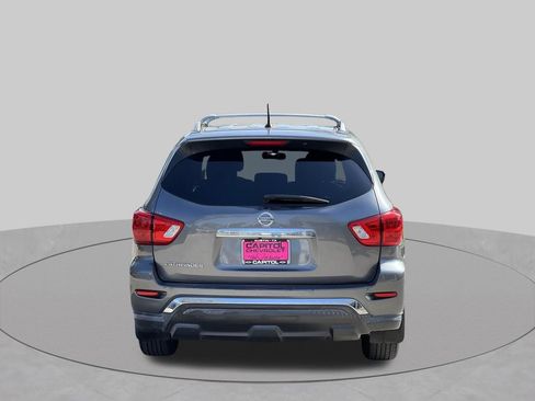 Used 2017 Nissan Pathfinder S FWD image 4