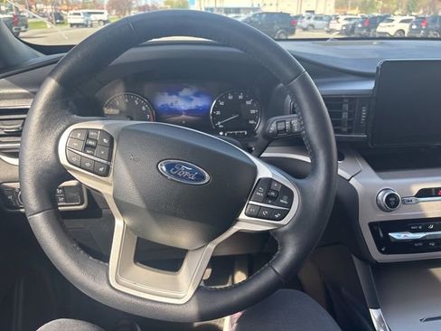 Used 2023 Ford Explorer XLT w/ Equipment Group 202A image 20