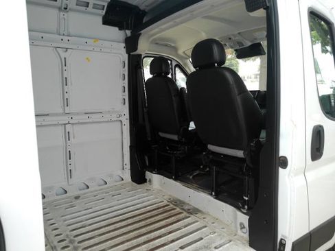 Used 2023 RAM ProMaster 2500 FWD image 6