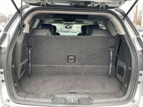 Used 2017 Buick Enclave Leather image 10