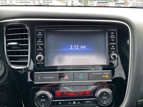 Used 2019 Mitsubishi Outlander ES image 24