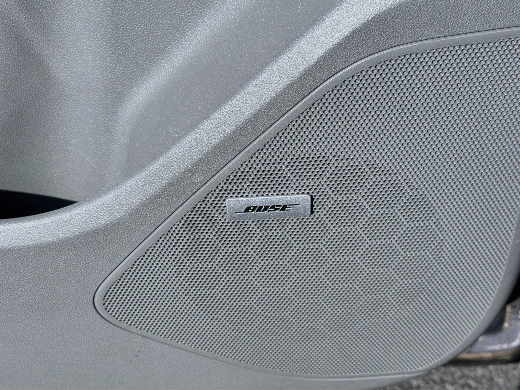 Used 2022 Chevrolet Bolt EUV Premier w/ Sun & Sound Package FWD image 19