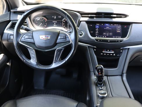 Used 2021 Cadillac XT5 Premium Luxury FWD image 18
