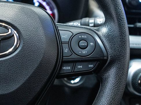 Certified 2025 Toyota RAV4 XLE AWD/4WD image 19