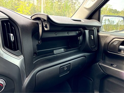 Used 2023 Chevrolet Silverado 1500 Custom image 26