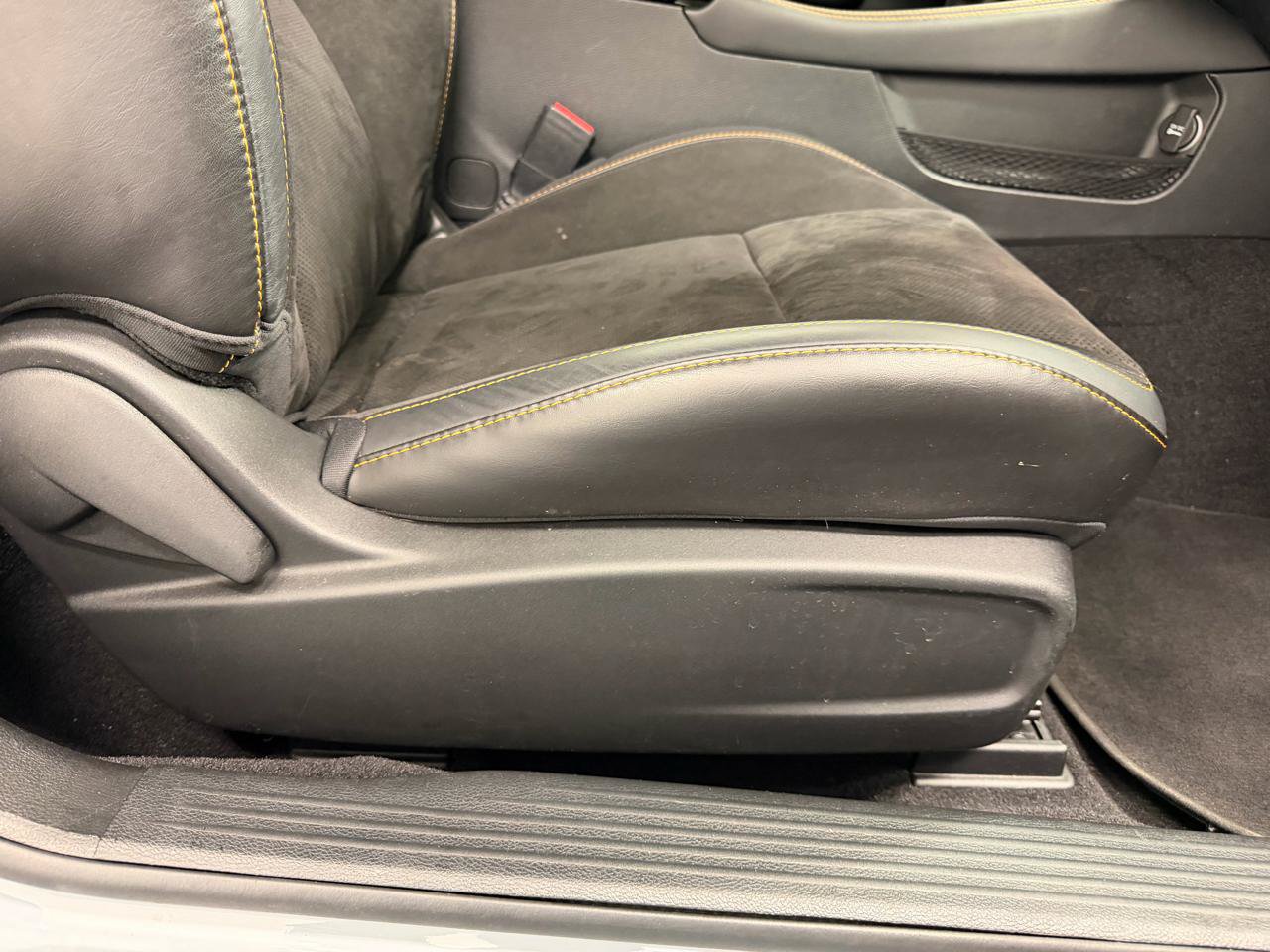 Used 2022 Dodge Challenger R/T Scat Pack RWD image 15