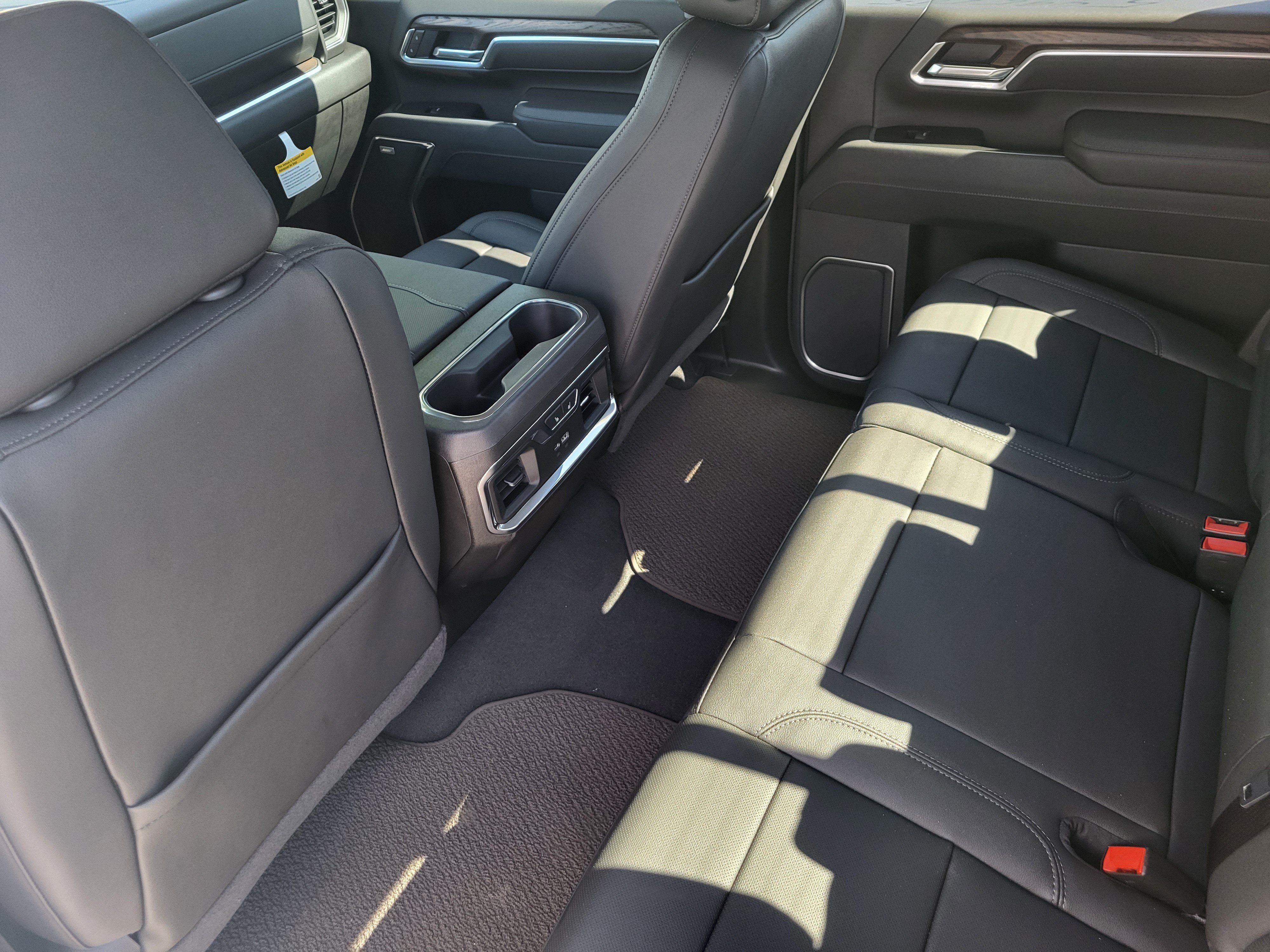 Used 2026 GMC Sierra 3500 SLT w/ SLT Premium Package AWD/4WD image 22