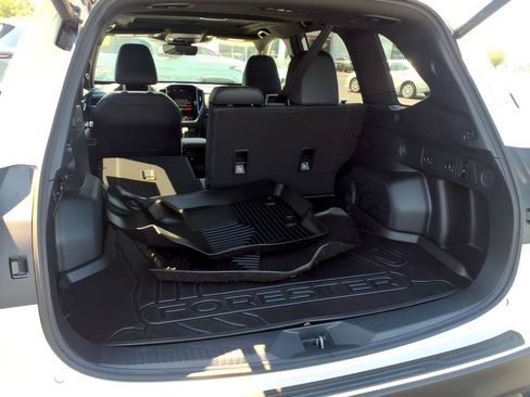Used 2025 Subaru Forester Limited w/ Popular Package #1 AWD/4WD image 5