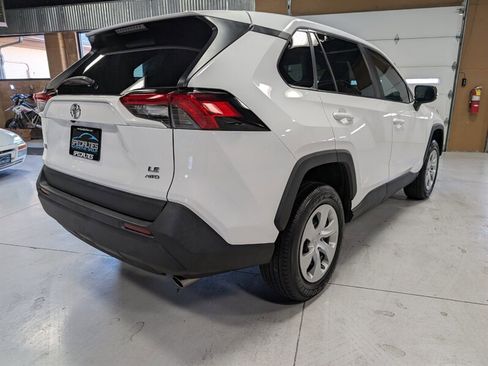 Used 2023 Toyota RAV4 LE AWD/4WD image 10