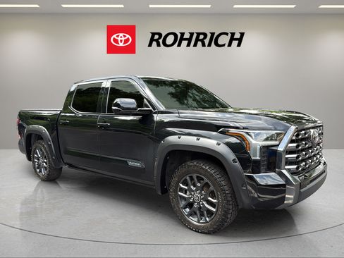 Used 2023 Toyota Tundra Platinum w/ Advanced Package AWD/4WD image 4