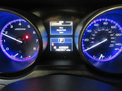 Used 2015 Subaru Legacy 2.5i Limited AWD/4WD image 24