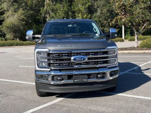 Used 2024 Ford F250 Lariat w/ Chrome Package image 3