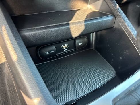 Used 2024 Kia Forte LXS w/ LXS Technology Package FWD image 23