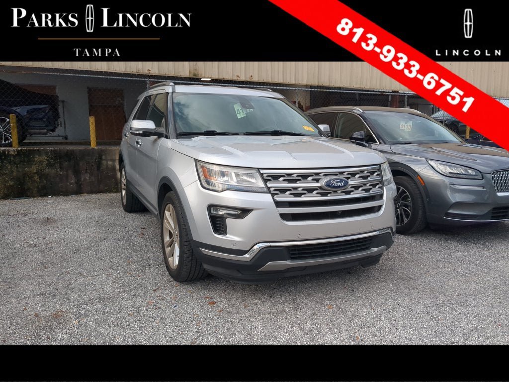 Used 2018 Ford Explorer Limited w/ Ford Safe & Smart Package FWD image 3