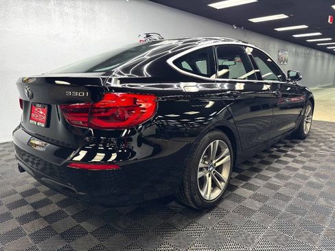Used 2017 BMW 330i Gran Turismo xDrive image 14
