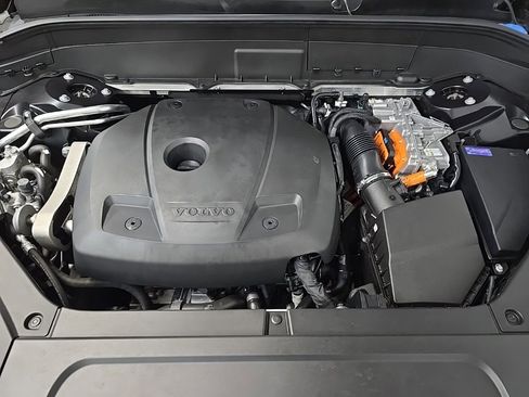 Used 2023 Volvo XC90 T8 Plus w/ Protection Package image 13