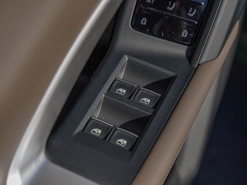 New 2025 Audi Q5 Premium Plus image 15