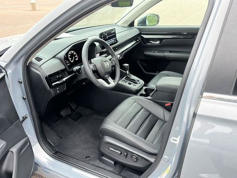 Used 2025 Honda CR-V EX-L image 8