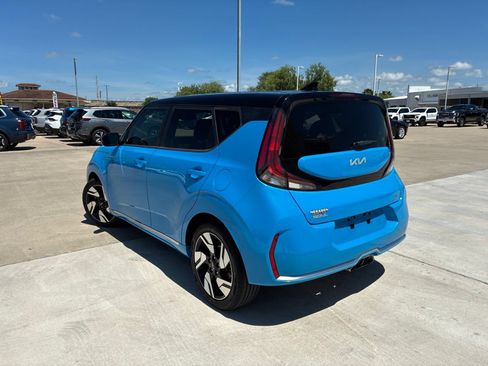 Used 2024 Kia Soul GT-Line FWD image 5