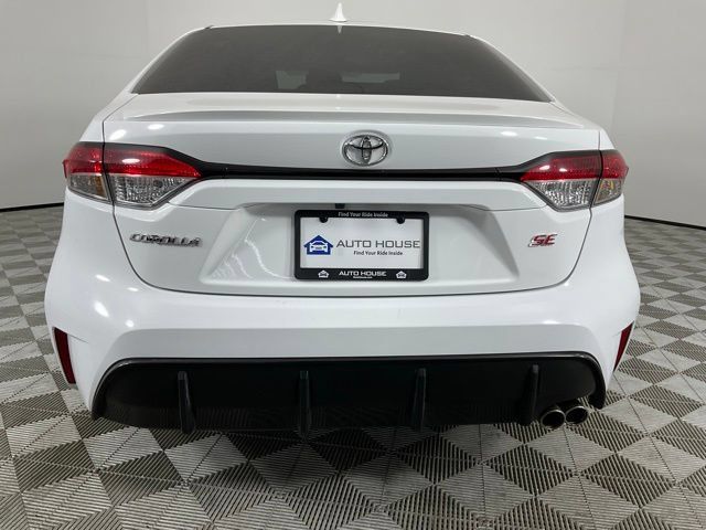 Used 2025 Toyota Corolla SE FWD image 11