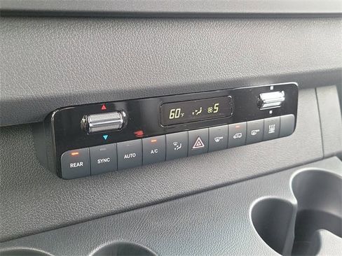 New 2024 Mercedes-Benz Sprinter 2500 image 13