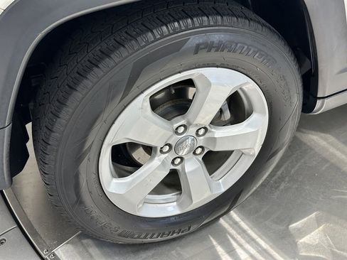 Used 2019 Jeep Compass Latitude w/ Popular Equipment Group image 20