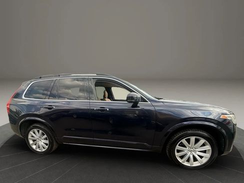 Used 2016 Volvo XC90 T6 Momentum image 4