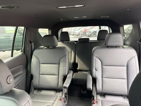 Used 2026 Chevrolet Traverse LT AWD/4WD image 37