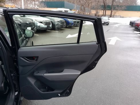 Certified 2025 Subaru Impreza 2.0i image 32