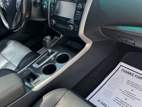 Used 2015 Nissan Altima 2.5 SL w/ Technology Package FWD image 11