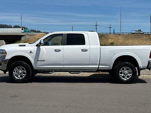 Used 2019 RAM 2500 Laramie AWD/4WD image 6