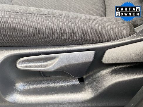 Certified 2025 Toyota Corolla Cross LE image 25