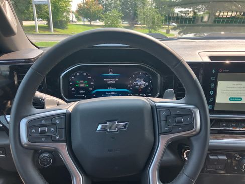Used 2026 Chevrolet Silverado 1500 LT Trail Boss w/ Safety Package AWD/4WD image 21