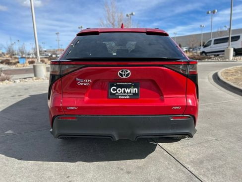 Used 2024 Toyota bZ4X XLE w/ Weather Package image 6