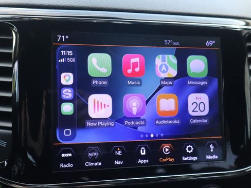 Used 2019 Jeep Grand Cherokee Laredo w/ 18" Wheel & 8.4" Radio Group image 78