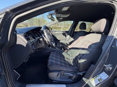 Used 2019 Volkswagen GTI Rabbit Edition image 10