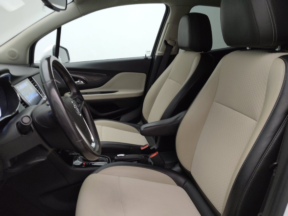 Used 2020 Buick Encore Preferred AWD/4WD image 17