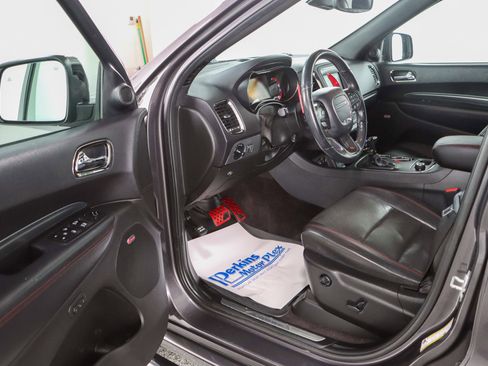 Used 2018 Dodge Durango R/T w/ Technology Group AWD/4WD image 3