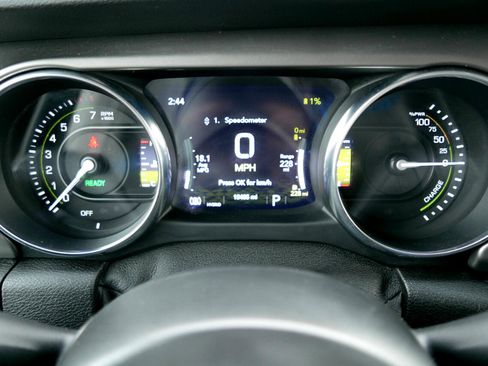 Used 2021 Jeep Wrangler Unlimited Rubicon 4xe w/ Cold Weather Group image 13