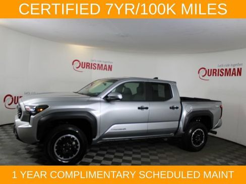 Used 2024 Toyota Tacoma TRD Off-Road AWD/4WD image 4
