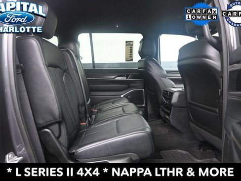 Used 2024 Jeep Wagoneer L Series II w/ Flexible Seating Group AWD/4WD image 11